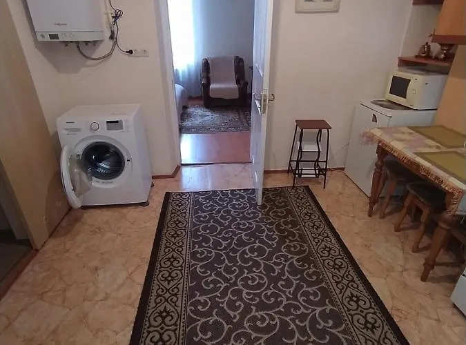 Rest Zelena Апартаменти *